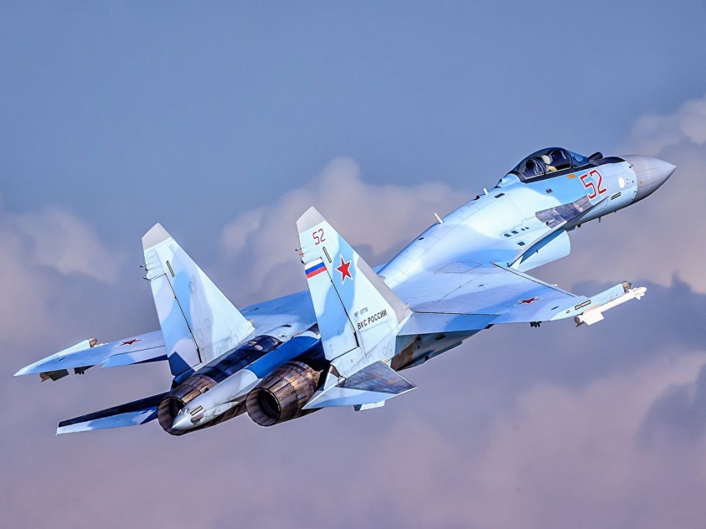 Глава полуострова Аксенов поздравил крымчан с днем ВВС Глава полуострова Аксенов поздравил крымчан с днем ВВС