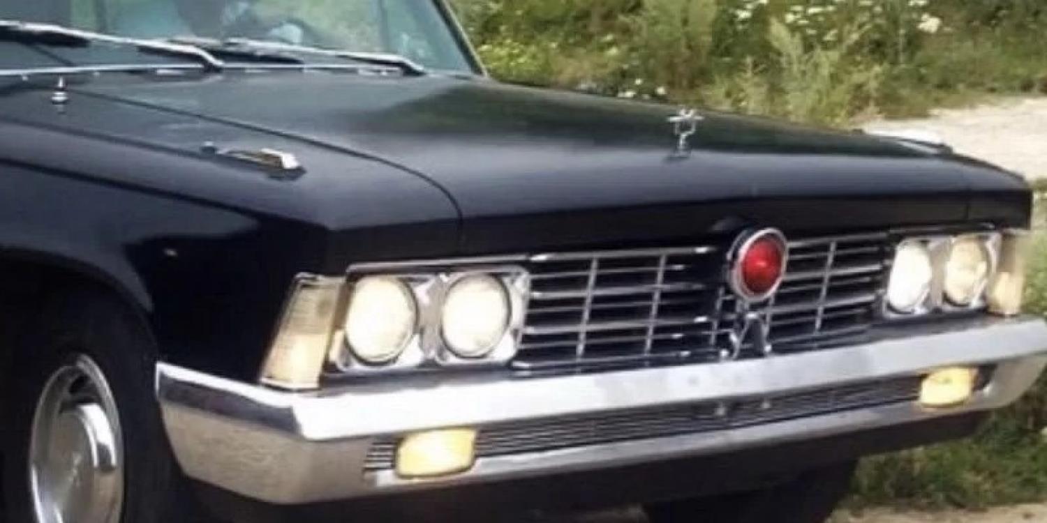 В Симферополе на продажу выставили уникальный ЗИЛ за 50 млн рублей В Симферополе на продажу выставили уникальный ЗИЛ за 50 млн рублей