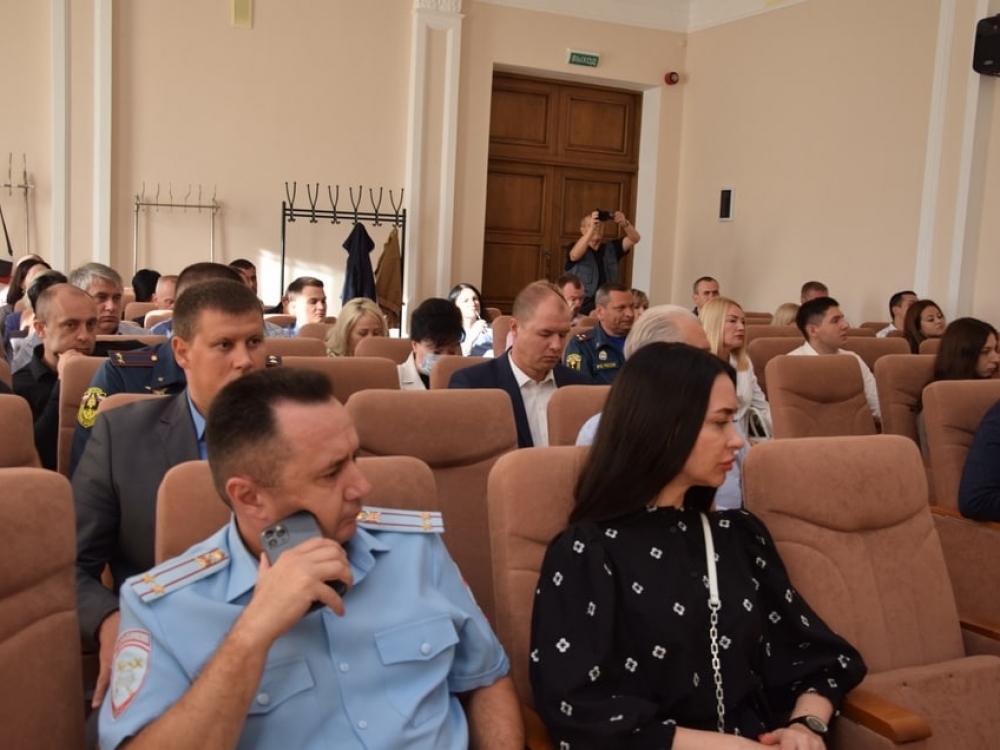 В администрации Севастополя состоялось оперативно-хозяйственное совещание В администрации Севастополя состоялось оперативно-хозяйственное совещание