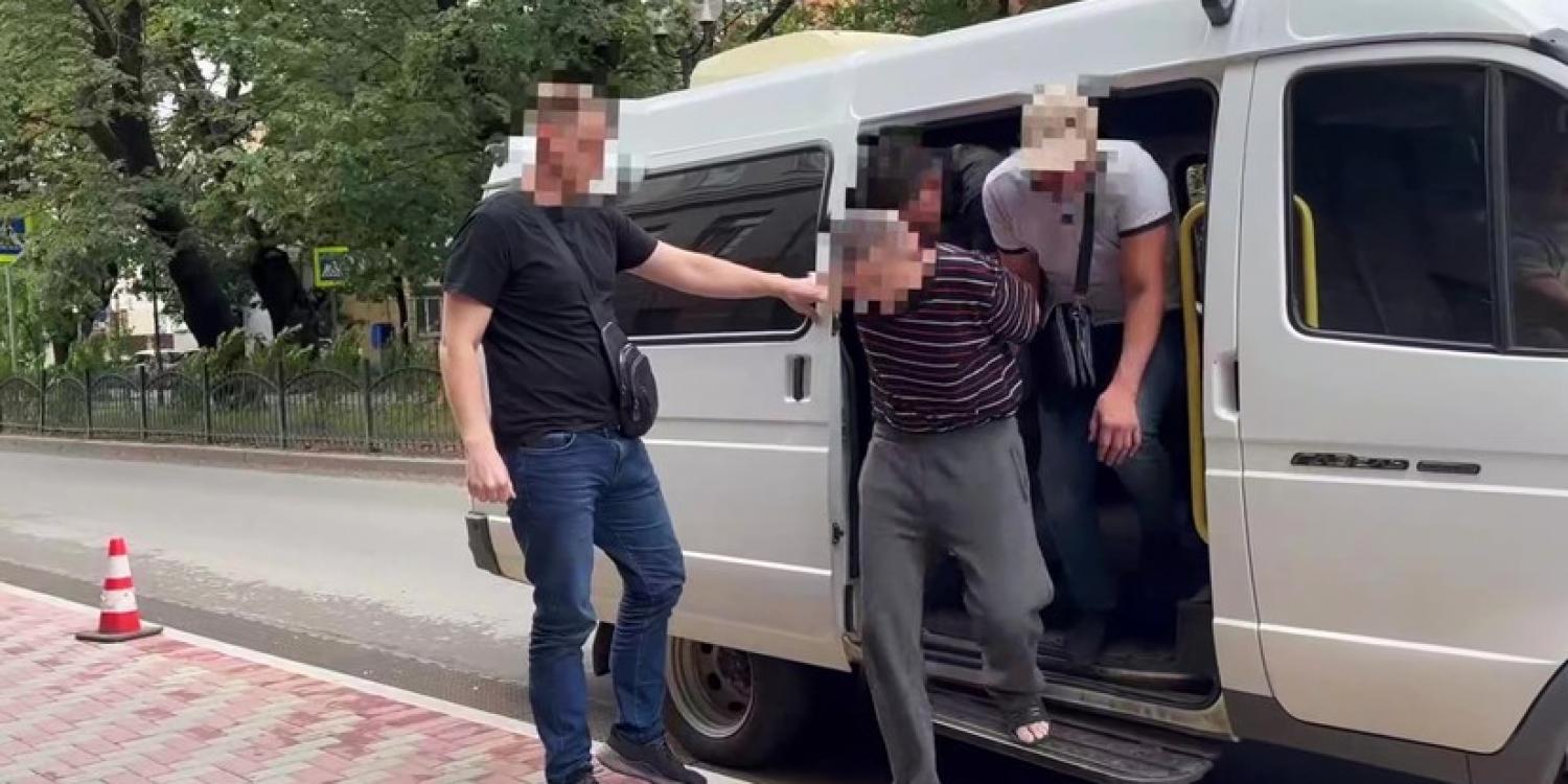 В Крыму задержали россиянина, работавшего на СБУ В Крыму задержали россиянина, работавшего на СБУ