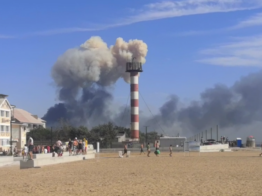 От взрывов в Крыму пострадали 5 человек От взрывов в Крыму пострадали 5 человек