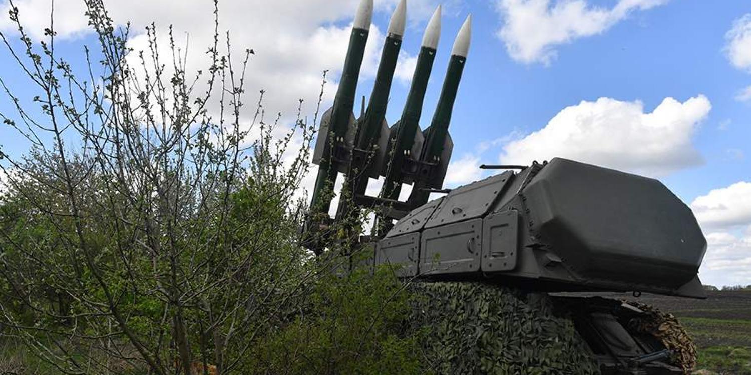 В небе над Крымом сбили беспилотник ВСУ В небе над Крымом сбили беспилотник ВСУ