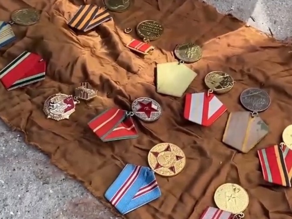 Полиция в Севастополе нашла похищенные награды ветеранов Великой Отечественной Полиция в Севастополе нашла похищенные награды ветеранов Великой Отечественной