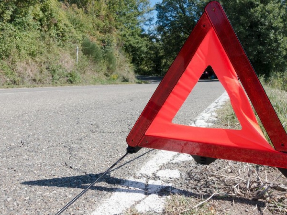 Наехавшему на коллегу при ремонте дороги на ЮБК водителю выдвинули обвинение Наехавшему на коллегу при ремонте дороги на ЮБК водителю выдвинули обвинение