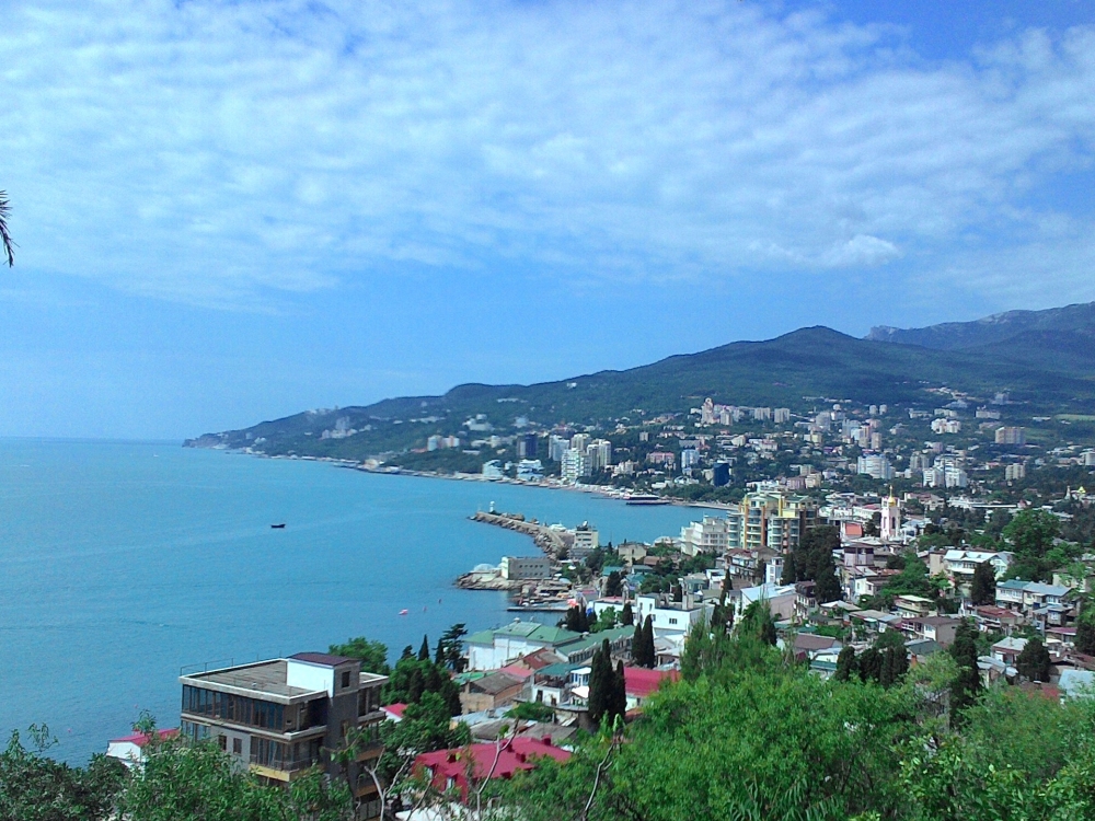 Ялта потратит 40 млн рублей на завершение расчистки рек Ялта потратит 40 млн рублей на завершение расчистки рек