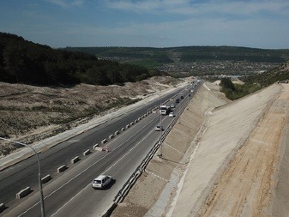 Восьмой этап трассы «Таврида» в Севастополе должен быть готов в мае 2023 года Восьмой этап трассы «Таврида» в Севастополе должен быть готов в мае 2023 года