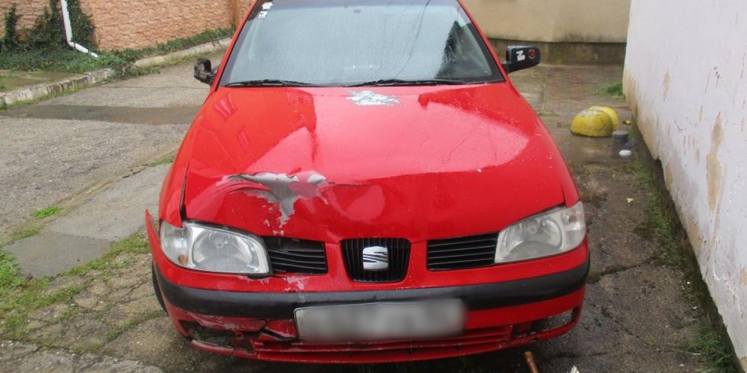 Сакские автоинспекторы задержали пьяного шофёра за наезд на кафе Сакские автоинспекторы задержали пьяного шофёра за наезд на кафе