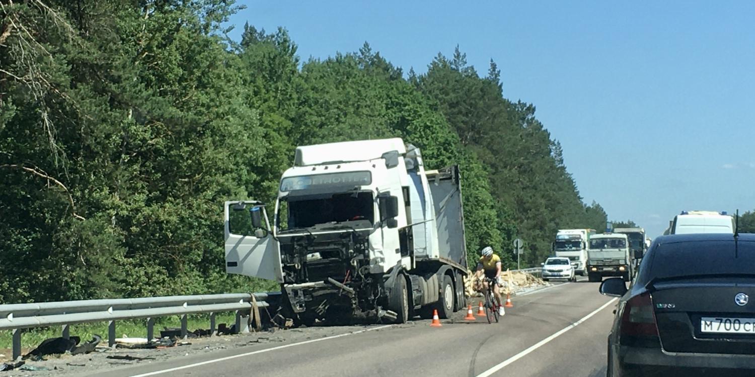 На территории Республики Крым пешеход погиб под колёсами грузовика На территории Республики Крым пешеход погиб под колёсами грузовика